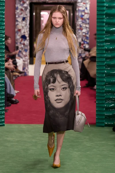Look 39
